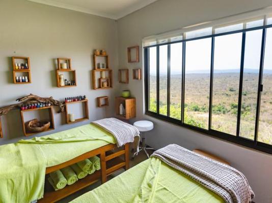 Rhino Ridge Safari Lodge - 213340