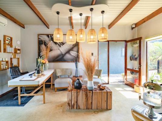 Rhino Ridge Safari Lodge - 213342