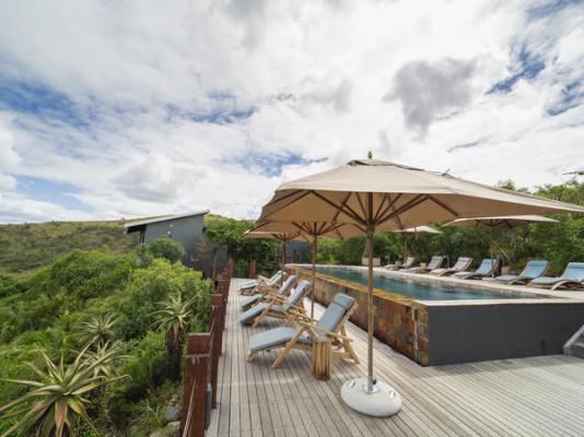 Rhino Ridge Safari Lodge - 213343
