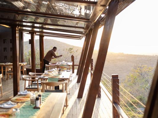 Rhino Ridge Safari Lodge - 213370