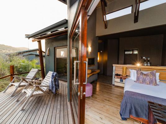 Rhino Ridge Safari Lodge - 213377