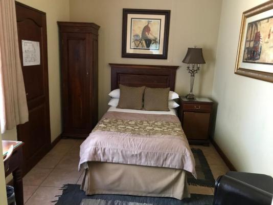 Le Cozmo Guesthouse - 213559