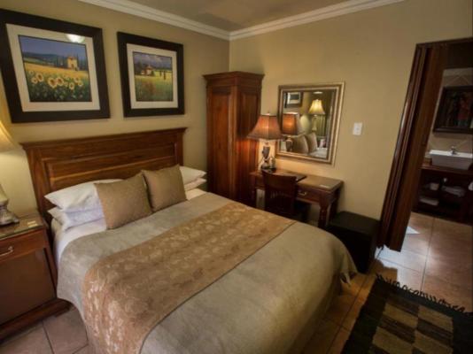 Le Cozmo Guesthouse - 213562