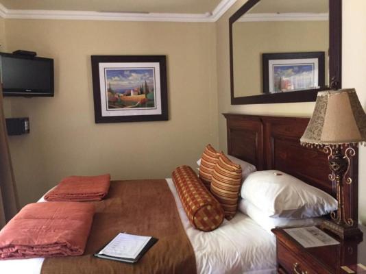 Le Cozmo Guesthouse - 213565