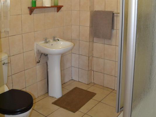 Room image 2