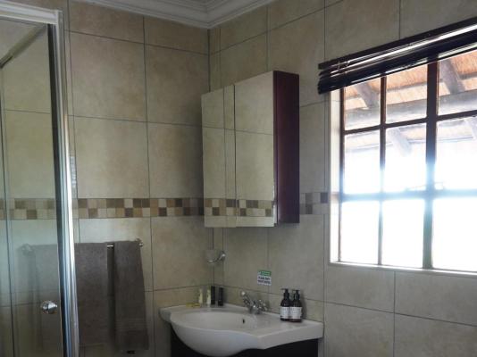 Room image 2
