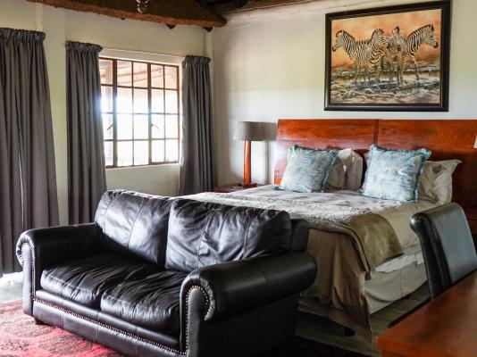 Room image 4