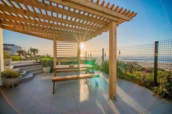 On the Beach Guesthouse - 213974
