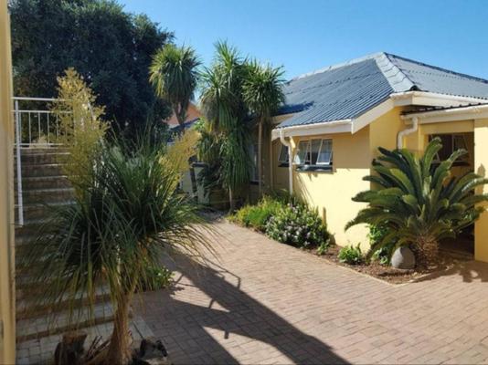Aquarius Bed and Breakfast - 214052