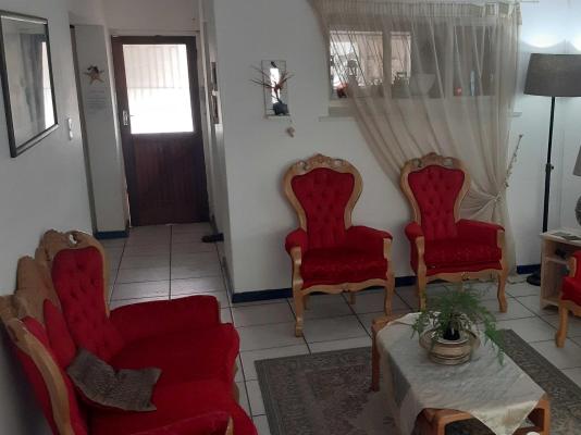 Aquarius Bed and Breakfast - 214055