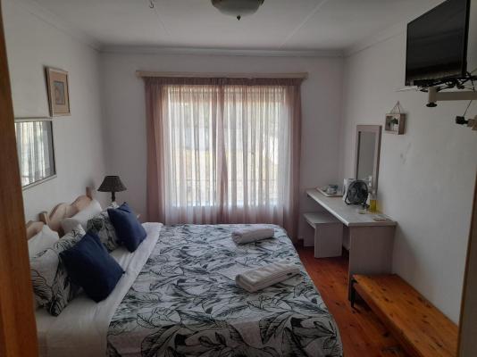 Aquarius Bed and Breakfast - 214077