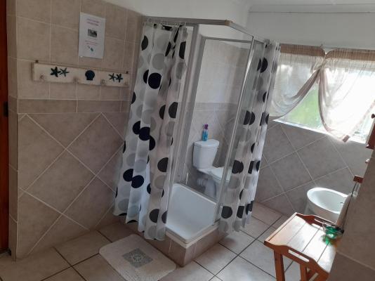 Aquarius Bed and Breakfast - 214080