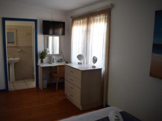 Aquarius Bed and Breakfast - 214081