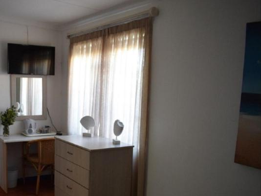 Aquarius Bed and Breakfast - 214083