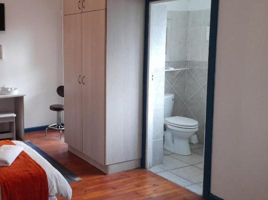 Aquarius Bed and Breakfast - 214103
