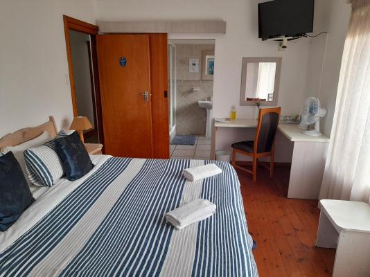 Aquarius Bed and Breakfast - 214108