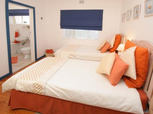 Aquarius Bed and Breakfast - 214110