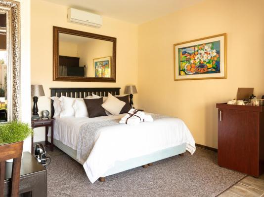 Room image 2