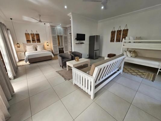 Leopard Tree Lodge - 214347