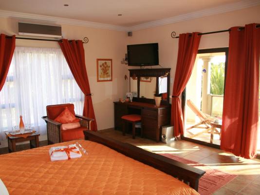 Room image 8