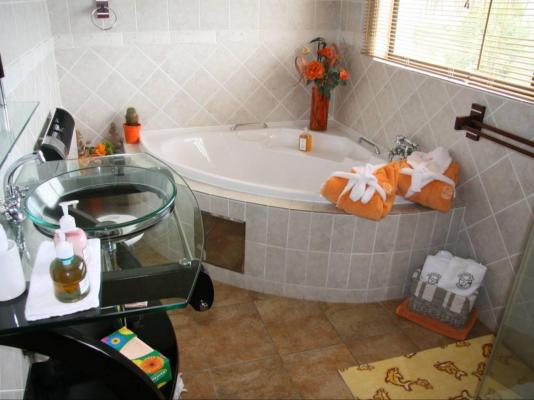 Room image 11