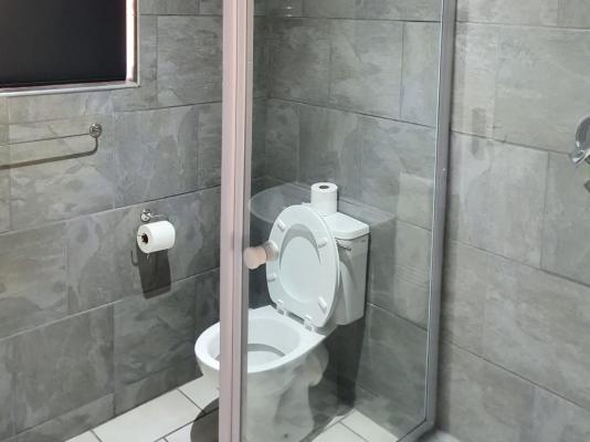 Room image 1