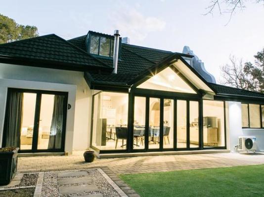 30 On Whites Guesthouse - 214582