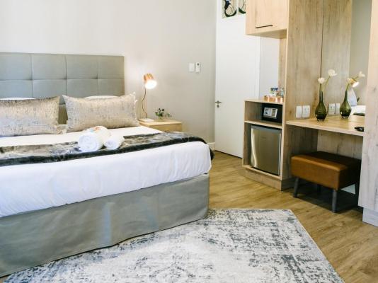30 On Whites Guesthouse - 214591
