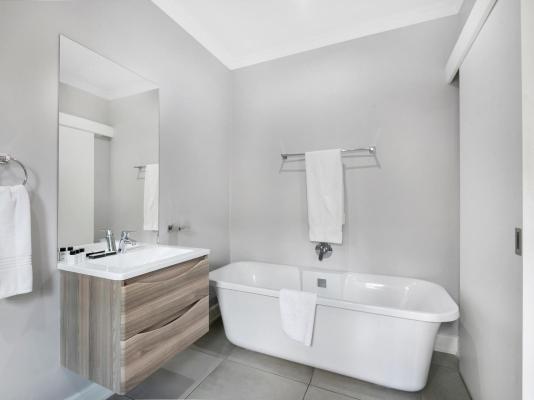 30 On Whites Guesthouse - 214592
