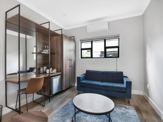 30 On Whites Guesthouse - 214594