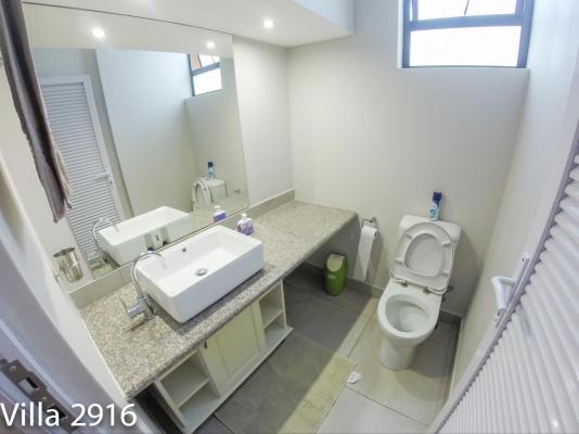 Room image 1