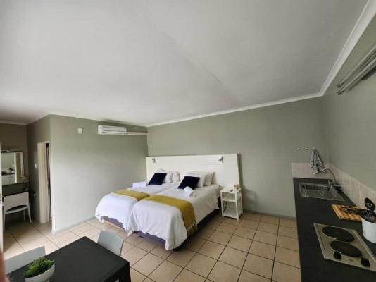 Noordoewer Self Catering Chalets - 214688