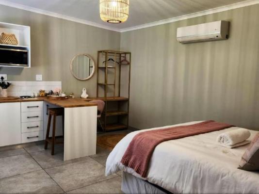 Noordoewer Self Catering Chalets - 214695