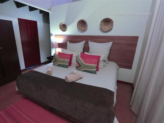 Room image 3