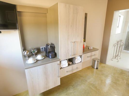 Room image 3