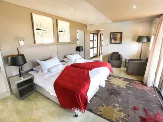 Room image 1