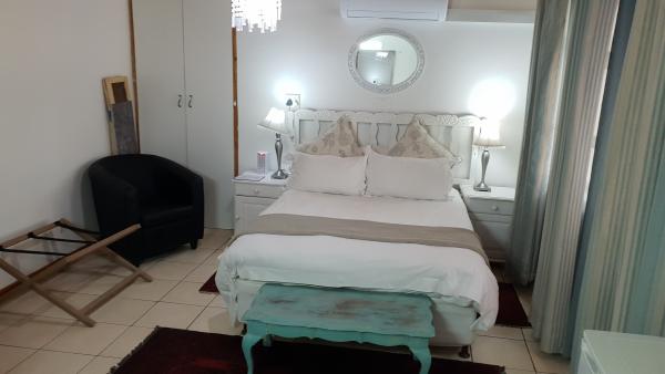 At The Nest Bed & Breakfast  - 214964