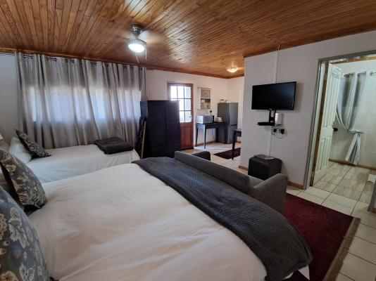 Room image 11