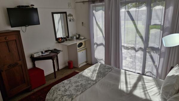 At The Nest Bed & Breakfast  - 214979
