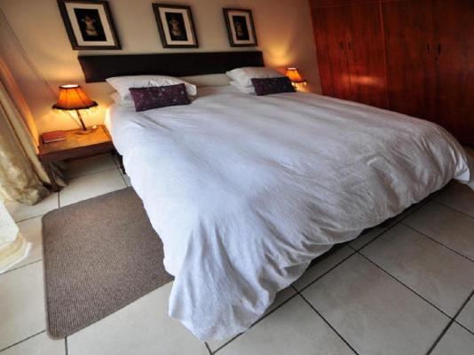 Angels Haven Guesthouse - 215063
