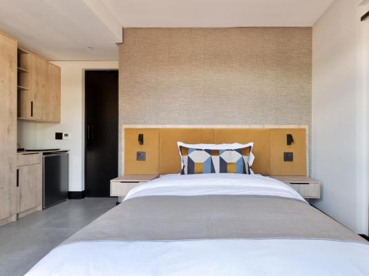 Room image 6