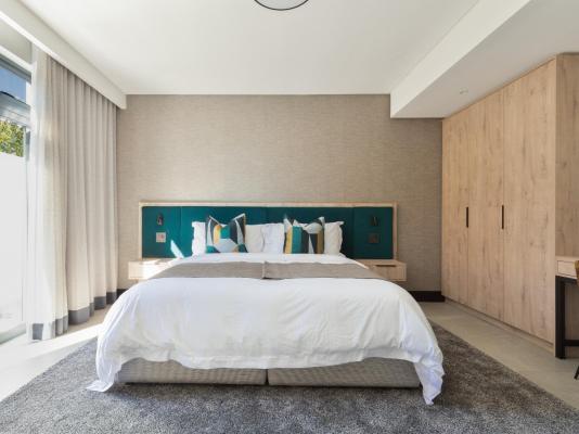 Room image 1