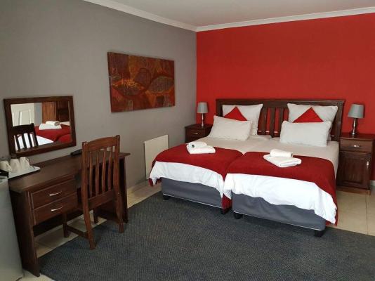 Ehrlich Park Lodge & Conference Facilities - 215307
