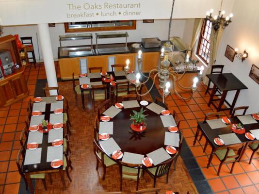 Oakhurst Hotel - 215365
