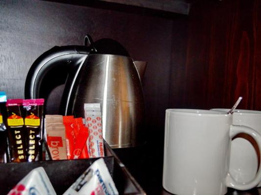 Room image 3