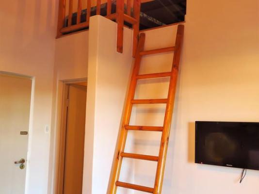 Oakhurst Hotel - 215378