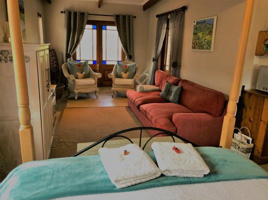 Room image 4