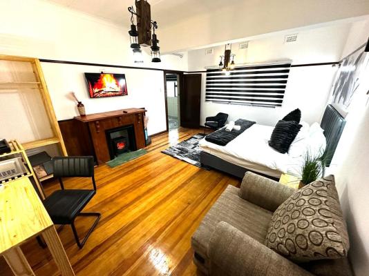 Room image 6