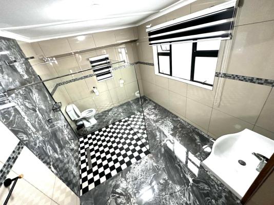 Room image 7