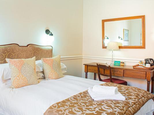 Room image 5
